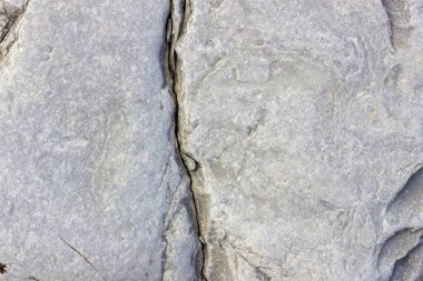 İnşaat ve doğa tasarımında kullanılan doğal taş..