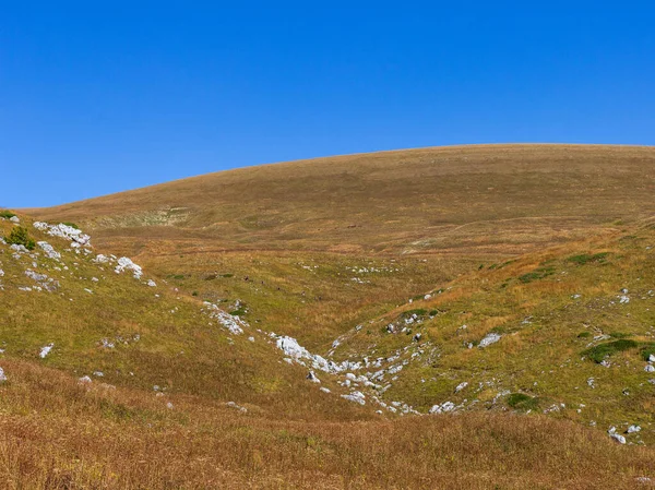 Berglandschap Herfstschetsen Van Toeristische Routes Recreatieplaatsen Voor Burgers — Stockfoto