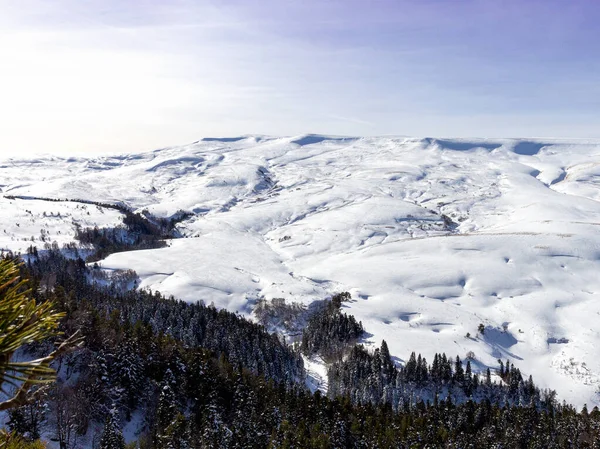 Winter Panoramic Views Snow Capped Mountains Alpine Glades Bright Sun — Stock Photo, Image