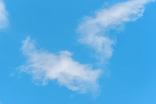 Clouds in the blue sky — Stock Photo, Image