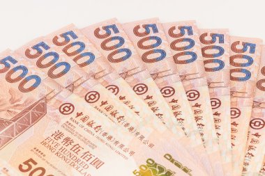 Beyaz zemin üzerine Hong Kong Doları