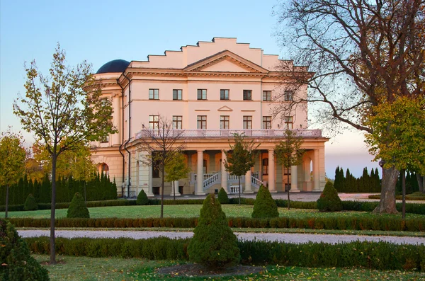 Razumovsky palace in Baturin, Ukraine — Stock Photo, Image