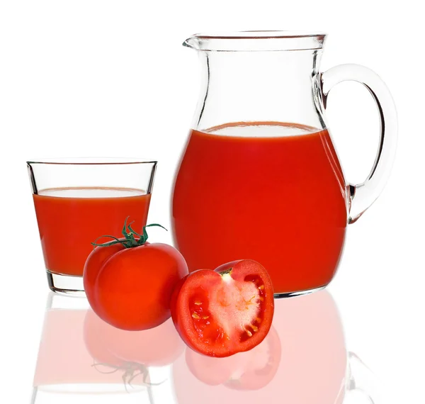 Tomato juice in glass and carafe — Stock Photo, Image