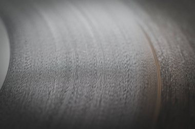 Siyah plak plağı yakın çekim. Eski usul plak çalar .retro plakçalar