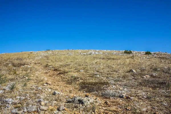 Rocky Vylézt Horu Modré Nebe — Stock fotografie