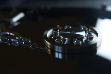 parçalanmış hard disk. makro fotoğrafçılık