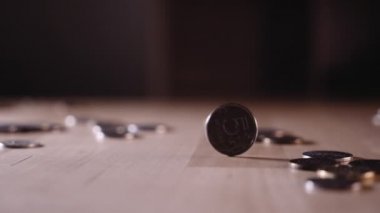 Rusya Federasyonu 'nun farklı mezheplerden demir paraları.