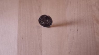Rusya Federasyonu 'nun farklı mezheplerden demir paraları.