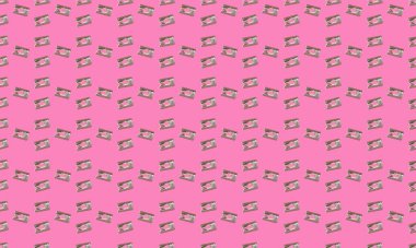 Farklı aksesuarlara sahip renkli arkaplan