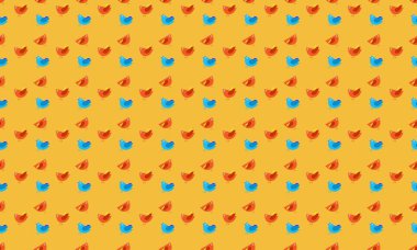 Farklı aksesuarlara sahip renkli arkaplan