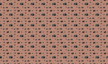 Farklı aksesuarlara sahip renkli arkaplan