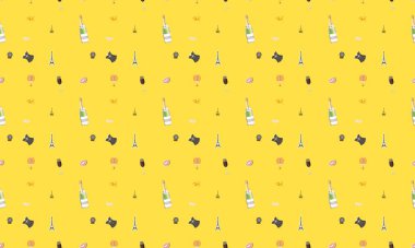 Farklı aksesuarlara sahip renkli arkaplan