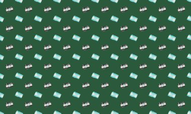 Farklı aksesuarlara sahip renkli arkaplan