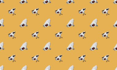 Farklı aksesuarlara sahip renkli arkaplan