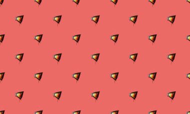 Farklı aksesuarlara sahip renkli arkaplan