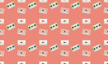 Farklı aksesuarlara sahip renkli arkaplan