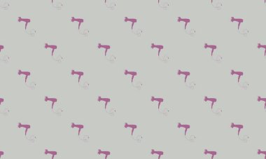 Farklı aksesuarlara sahip renkli arkaplan