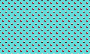 Farklı aksesuarlara sahip renkli arkaplan