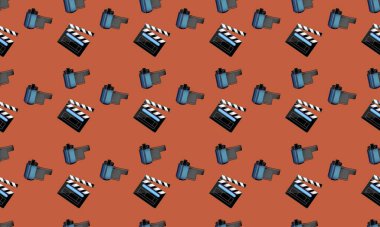 Farklı aksesuarlara sahip renkli arkaplan