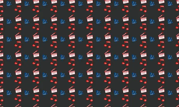 Farklı aksesuarlara sahip renkli arkaplan