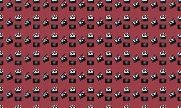 Farklı aksesuarlara sahip renkli arkaplan