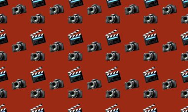 Farklı aksesuarlara sahip renkli arkaplan