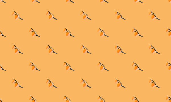 Цветной фон с различными аксессуарами