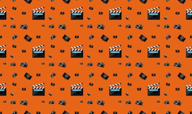 Farklı aksesuarlara sahip renkli arkaplan