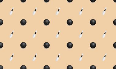 Farklı aksesuarlara sahip renkli arkaplan