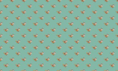 Farklı aksesuarlara sahip renkli arkaplan