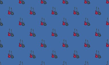 Farklı aksesuarlara sahip renkli arkaplan