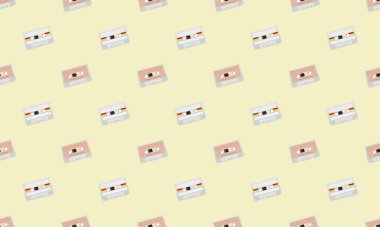 Farklı aksesuarlara sahip renkli arkaplan