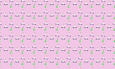 Farklı aksesuarlara sahip renkli arkaplan