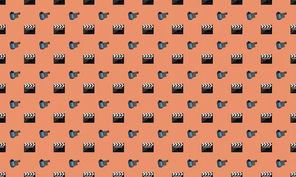 Farklı aksesuarlara sahip renkli arkaplan