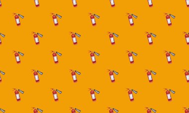 Farklı aksesuarlara sahip renkli arkaplan