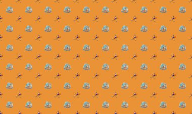 Farklı aksesuarlara sahip renkli arkaplan