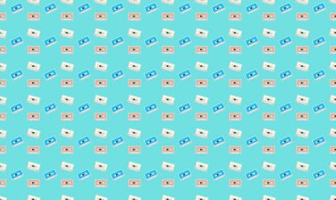 Farklı aksesuarlara sahip renkli arkaplan