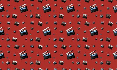 Farklı aksesuarlara sahip renkli arkaplan