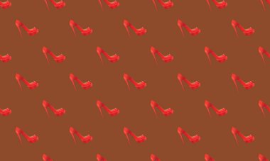 Farklı aksesuarlara sahip renkli arkaplan