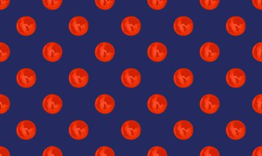 Farklı aksesuarlara sahip renkli arkaplan