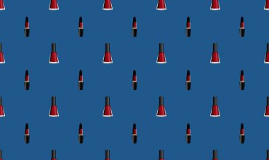 Farklı aksesuarlara sahip renkli arkaplan