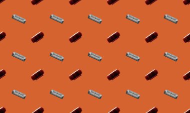 Farklı aksesuarlara sahip renkli arkaplan