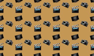 Farklı aksesuarlara sahip renkli arkaplan