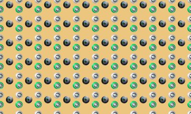 Farklı aksesuarlara sahip renkli arkaplan