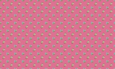 Farklı aksesuarlara sahip renkli arkaplan