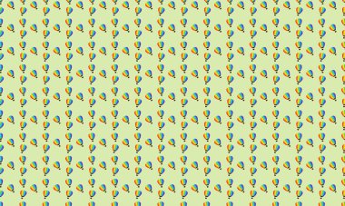 Farklı aksesuarlara sahip renkli arkaplan