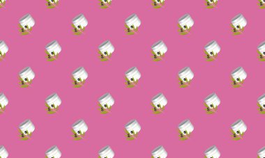 Farklı aksesuarlara sahip renkli arkaplan