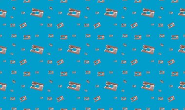 Farklı aksesuarlara sahip renkli arkaplan