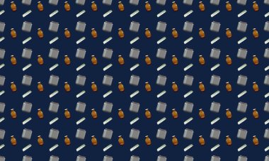 Farklı aksesuarlara sahip renkli arkaplan