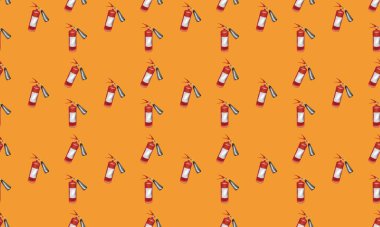 Farklı aksesuarlara sahip renkli arkaplan